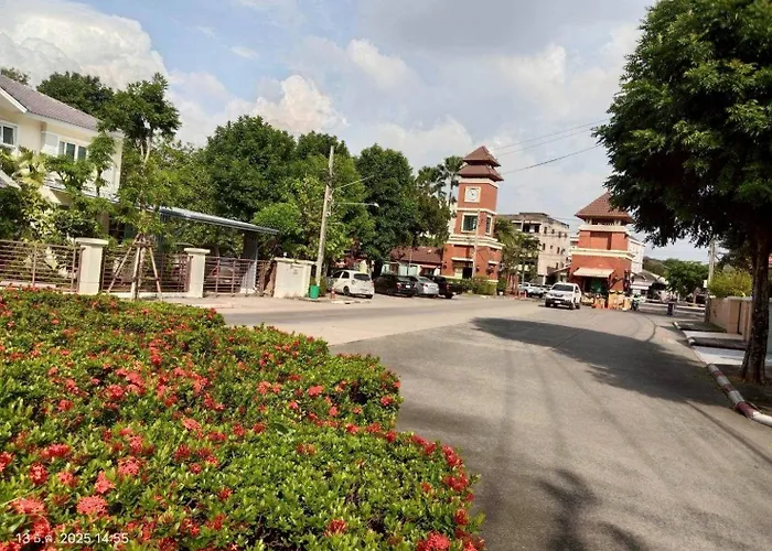Pailin Hill At Casa Watcharapol Bangkok